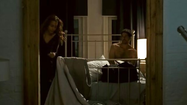Vidéo Femme film vierge porno de chambre nue sexy